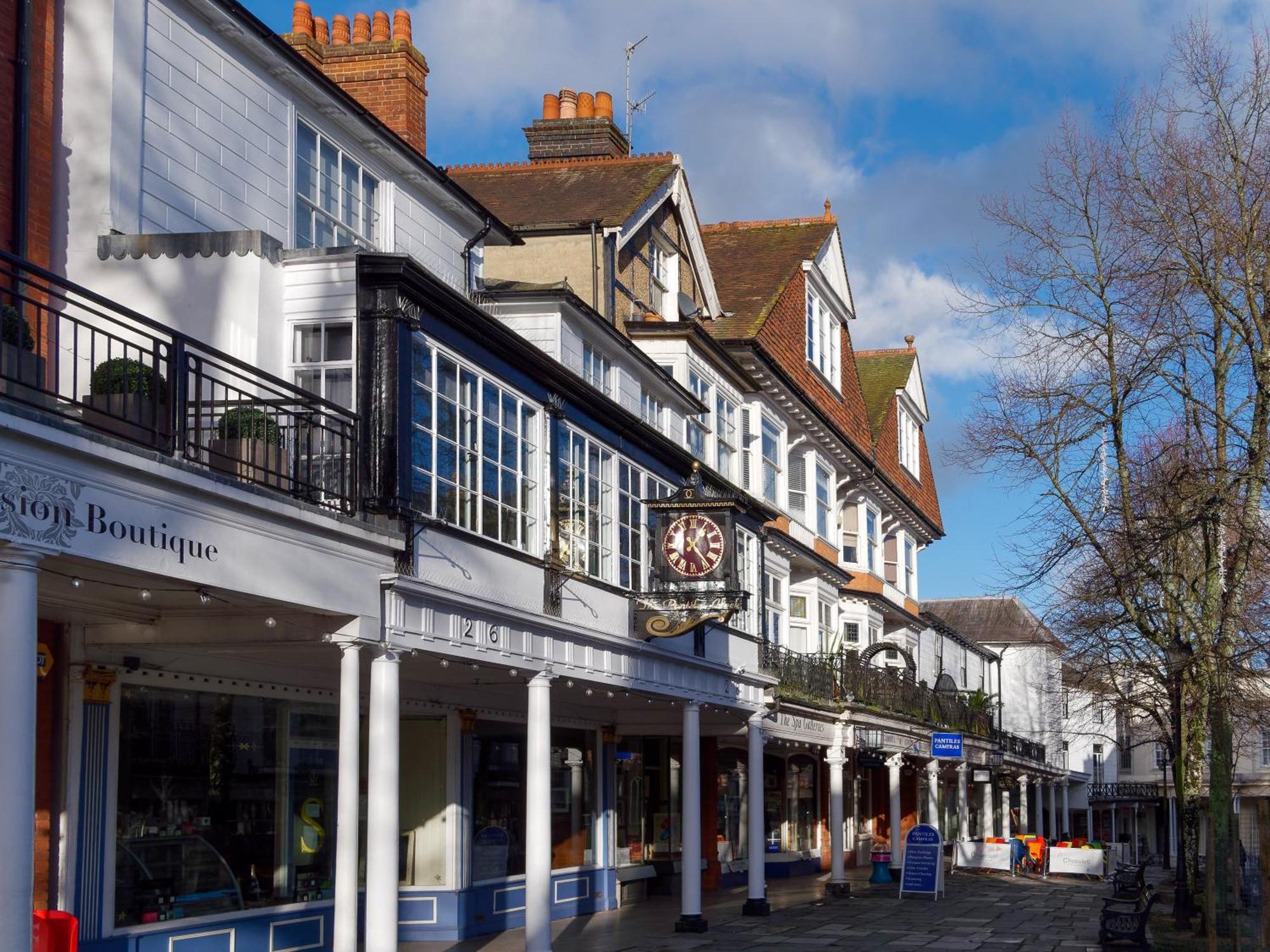 Ferienwohnung Luxury Penthouse W Balcony - 2X Free Parking Royal Tunbridge Wells Exterior foto