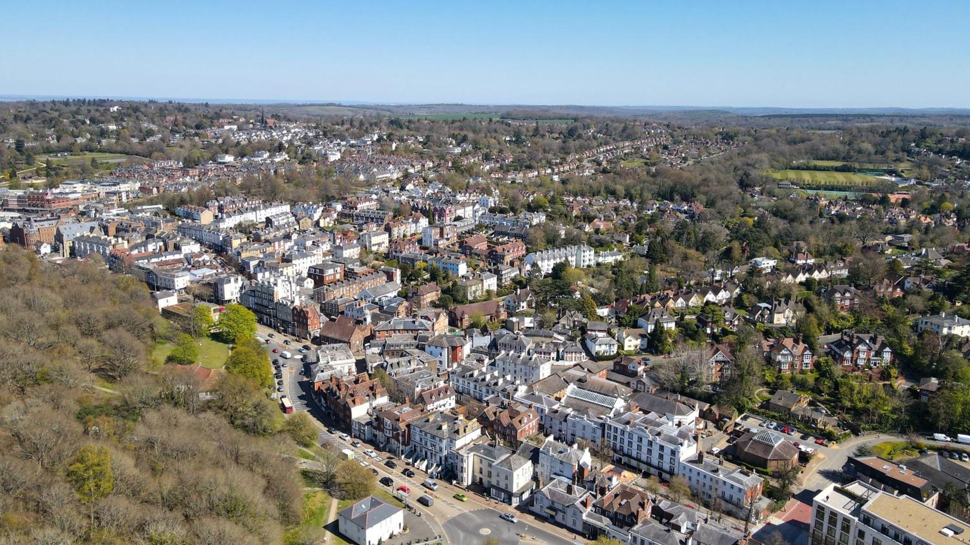 Ferienwohnung Luxury Penthouse W Balcony - 2X Free Parking Royal Tunbridge Wells Exterior foto